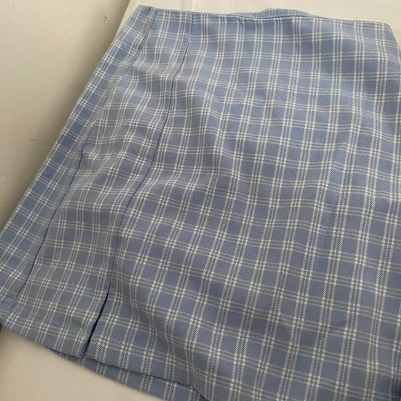 Brandy Melville Plaid Skirt - Picture 3 of 3